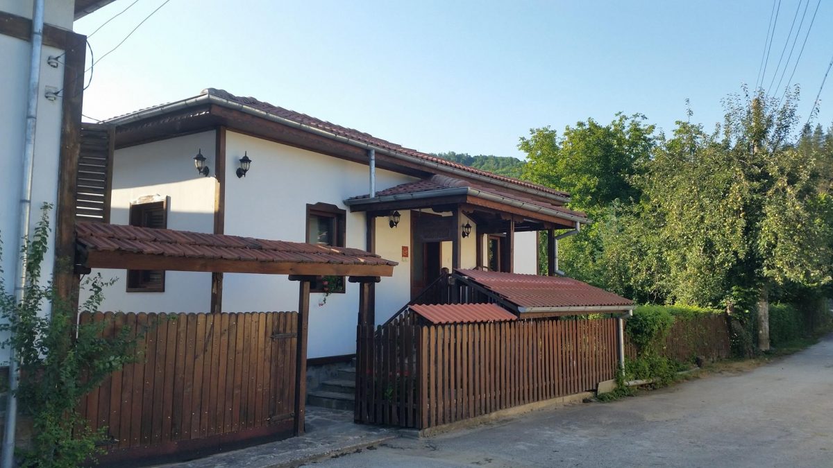 Вила в Априлци | Къща за гости Събчеви
