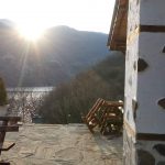 Почивка на брега на язовир Въча | Вила Дива