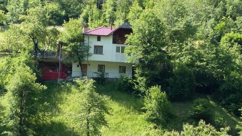 Почивка до Златоград | Вила Димитрови в село Ерма река